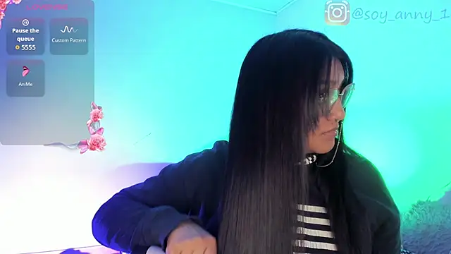 soy-anny1 online show from January 13, 2026, 5:02 am