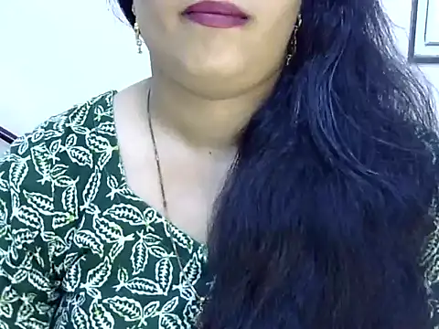 Muskan Jha online show from April 28, 2026, 2:27 am