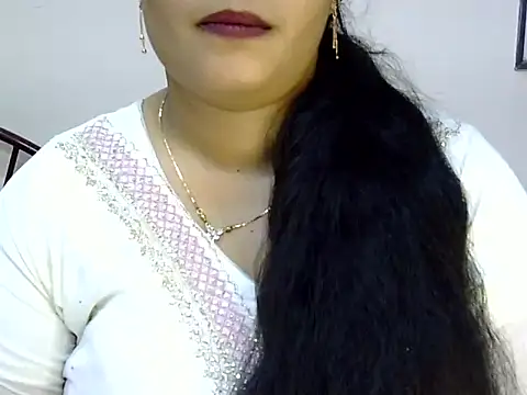 Snapshot of Muskan_Jha chatting on June 19, 2026, 2:32 pm Muskan Jha online show from June 19, 2026, 2:32 pm