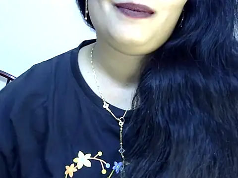 Snapshot of Muskan_Jha chatting on July 12, 2026, 1:57 pm Muskan Jha online show from July 12, 2026, 1:57 pm