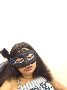 Cute-richa1 online show from April 18, 2026, 7:58 pm