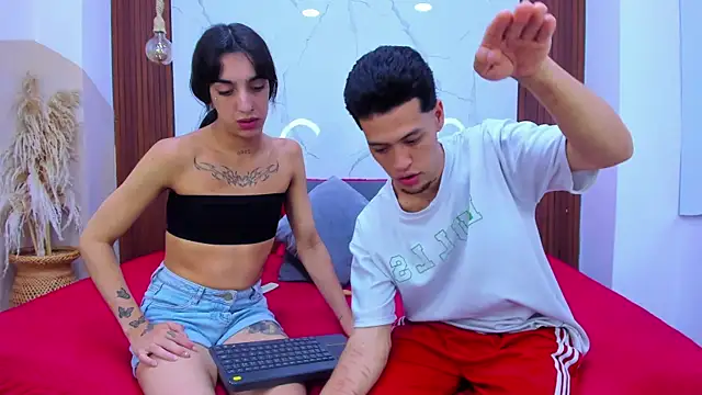 Loversinfire2 online show from May 26, 2026, 1:45 am
