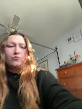 sammi b12 online show from February 14, 2026, 8:38 pm