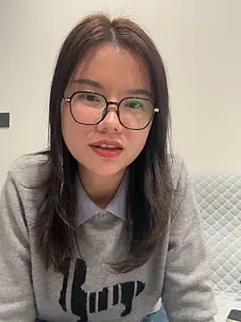 qunqun2580 online show from November 15, 2025, 1:18 pm