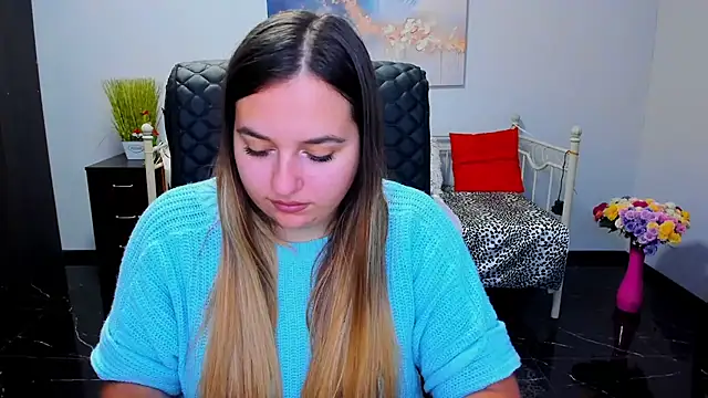 Snapshot of Maria_Bond chatting on November 27, 2025, 6:37 am Maria Bond online show from November 27, 2025, 6:37 am