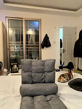 XX125216 online show from January 7, 2026, 2:08 pm