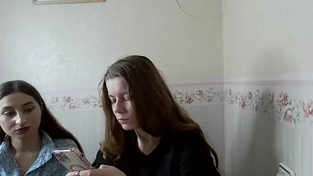 Snapshot of AzumiWenius chatting on November 17, 2025, 8:03 pm AzumiWenius online show from November 17, 2025, 8:03 pm