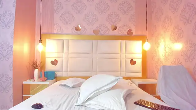 Snapshot of Kendall_curves chatting on February 15, 2026, 7:51 am Kendall curves online show from February 15, 2026, 7:51 am