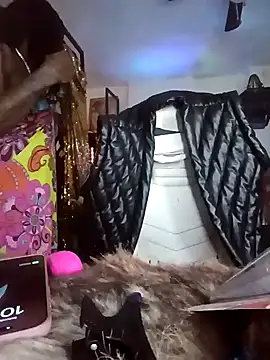 Motherbigbus online show from February 8, 2026, 6:39 am