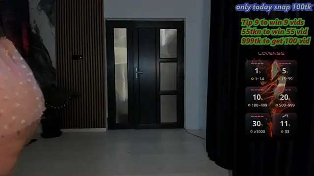 Snapshot of issabellaa04 chatting on February 2, 2025, 7:46 pm issabellaa04 online show from February 2, 2025, 7:46 pm