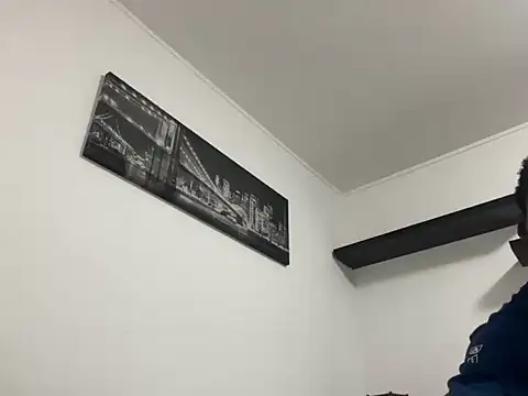 Snapshot of Doudou9371 chatting on November 15, 2025, 10:48 pm Doudou9371 online show from November 15, 2025, 10:48 pm