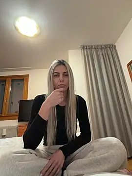 feliciafelon online show from February 22, 2026, 6:06 pm