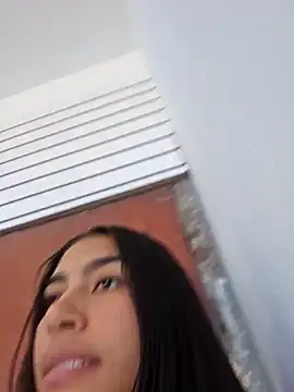 skinnyrox online show from December 15, 2025, 7:18 pm