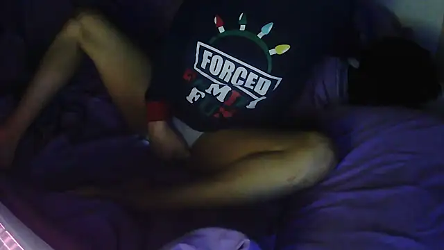 rosiefawnxo online show from November 16, 2025, 7:03 am