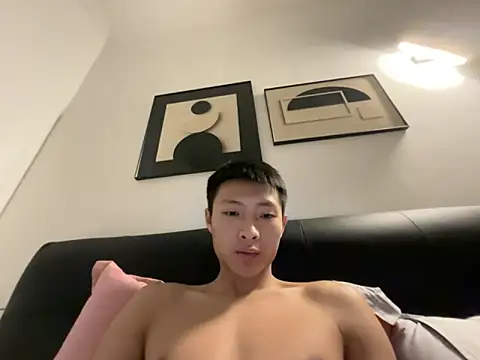 Snapshot of TE-39 chatting on November 16, 2025, 12:55 pm TE-39 online show from November 16, 2025, 12:55 pm