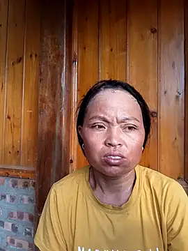 Snapshot of Samtui_19 chatting on November 17, 2025, 12:16 am Samtui 19 online show from November 17, 2025, 12:16 am