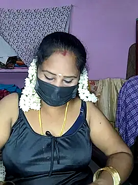 Snapshot of Tamil_devagi chatting on April 26, 2026, 6:05 pm Tamil devagi online show from April 26, 2026, 6:05 pm