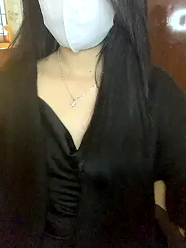 Snapshot of Hanni_22 chatting on November 24, 2025, 8:03 am Hanni 22 online show from November 24, 2025, 8:03 am