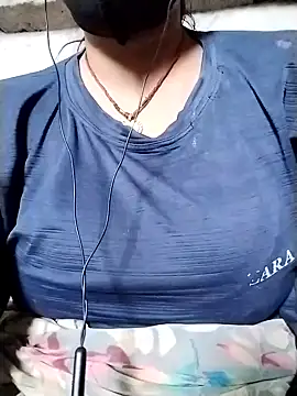 CUTE 123X online show from November 21, 2025, 9:19 am