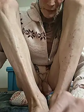 Snapshot of MaitressePomme3 chatting on January 16, 2026, 2:48 am MaitressePomme3 online show from January 16, 2026, 2:48 am