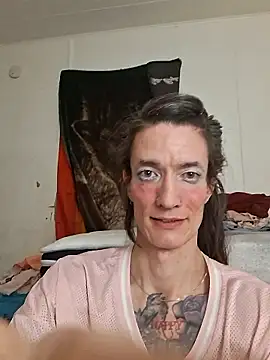 Snapshot of MaitressePomme3 chatting on January 18, 2026, 3:10 am MaitressePomme3 online show from January 18, 2026, 3:10 am