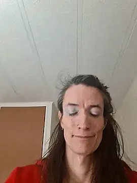 Snapshot of MaitressePomme3 chatting on February 1, 2026, 11:25 pm MaitressePomme3 online show from February 1, 2026, 11:25 pm