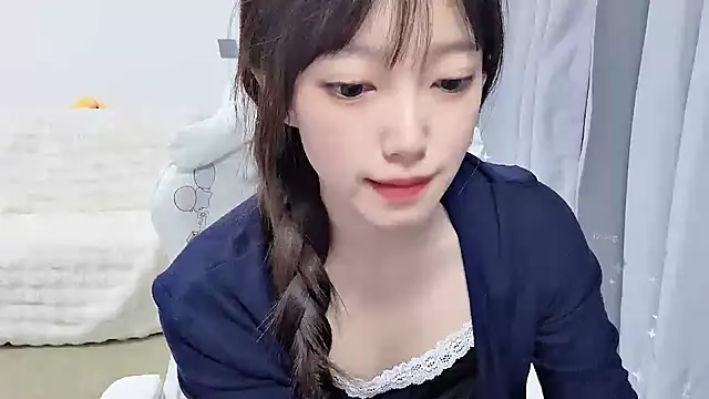 Snapshot of yuyayayu chatting on January 6, 2026, 11:58 am yuyayayu online show from January 6, 2026, 11:58 am