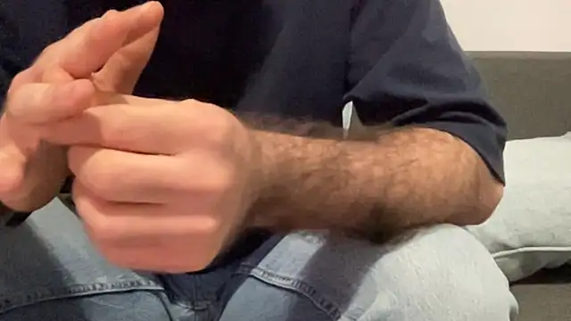 Snapshot of Noxial_Red chatting on November 17, 2025, 6:46 pm Noxial Red online show from November 17, 2025, 6:46 pm