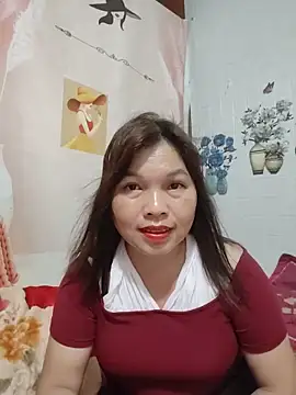 Snapshot of Cover-baa chatting on May 18, 2026, 11:49 am Cover-baa online show from May 18, 2026, 11:49 am