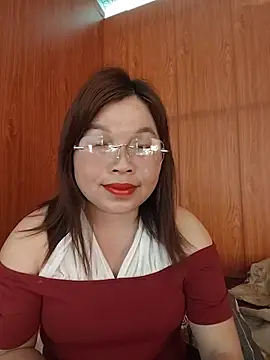 Snapshot of Cover-baa chatting on May 25, 2026, 10:32 am Cover-baa online show from May 25, 2026, 10:32 am