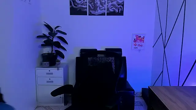 Snapshot of James_Adams_01 chatting on November 28, 2025, 12:19 pm James Adams 01 online show from November 28, 2025, 12:19 pm