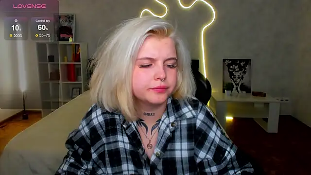 shadow  purrr online show from December 18, 2025, 12:55 pm