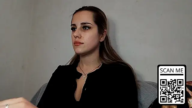 HotMusex online show from April 8, 2026, 1:22 pm