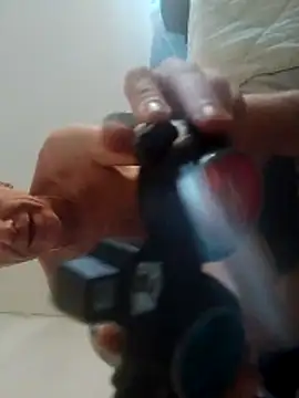 Snapshot of Hardwarelane67 chatting on February 4, 2026, 10:04 pm Hardwarelane67 online show from February 4, 2026, 10:04 pm