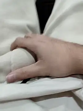 berkkderlerr online show from January 6, 2026, 4:00 pm