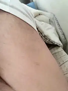 Snapshot of berkkderlerr chatting on March 28, 2026, 9:20 am berkkderlerr online show from March 28, 2026, 9:20 am