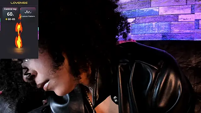 Snapshot of Serena_Fey chatting on February 26, 2026, 11:42 am Serena Fey online show from February 26, 2026, 11:42 am