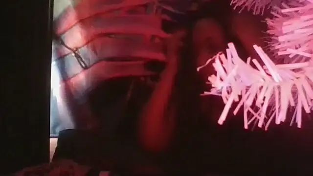 VenezuelaLuxeNoir online show from March 22, 2026, 11:30 pm