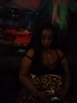 VenezuelaLuxeNoir online show from March 25, 2026, 7:03 am