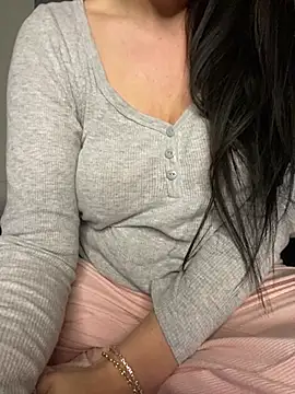joliie coquiine online show from May 16, 2026, 11:25 pm