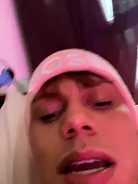 Jin kougasaki online show from December 19, 2025, 6:59 pm