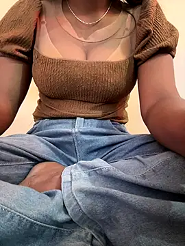 kabitaKumari1 online show from December 17, 2025, 8:20 am