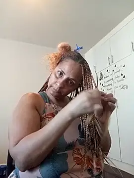 LaReineCleo online show from March 8, 2026, 2:10 pm