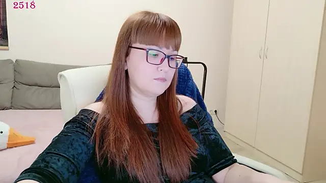 Foxy-lady online show from April 29, 2026, 5:30 pm
