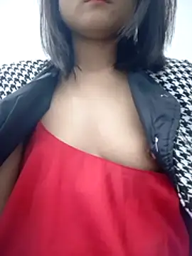 PamPii2x online show from January 8, 2026, 9:06 pm