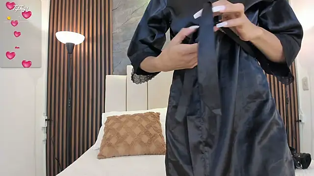 catiusca reyes 03 online show from January 13, 2026, 11:48 am