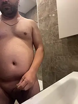 Snapshot of Yasinozturk3232 chatting on December 1, 2025, 11:48 am Yasinozturk3232 online show from December 1, 2025, 11:48 am