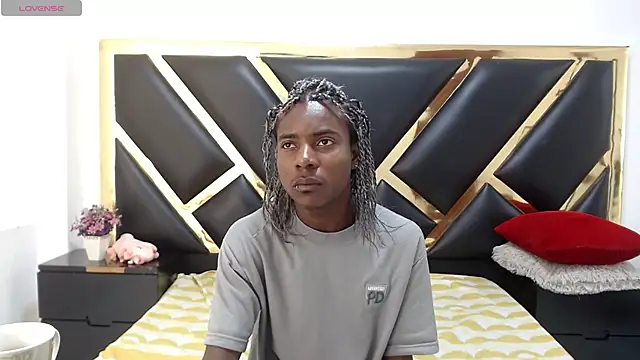 NoahJhonson69 online show from June 3, 2026, 12:19 pm