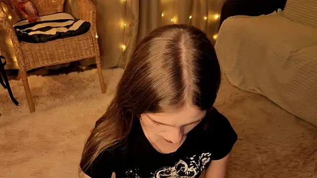 RozanneJordan online show from May 31, 2026, 5:20 pm