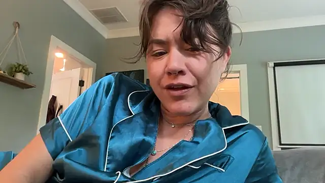 bendlikebecks online show from May 11, 2026, 1:17 pm